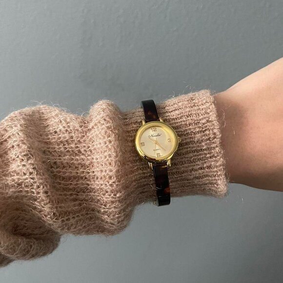 Vintage Novella amber gold plated bracelet watch need battery replacement - Picture 8 of 8